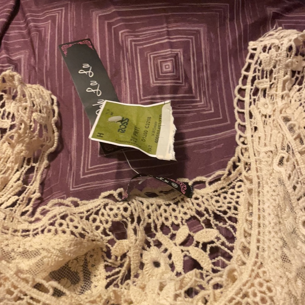 Lace Top - Picture 6 of 8
